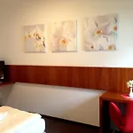 Hotell Thalinger Hof 3*