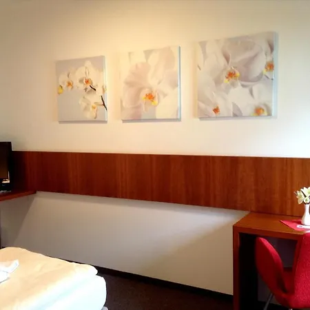 Hotel Thalinger Hof 3*