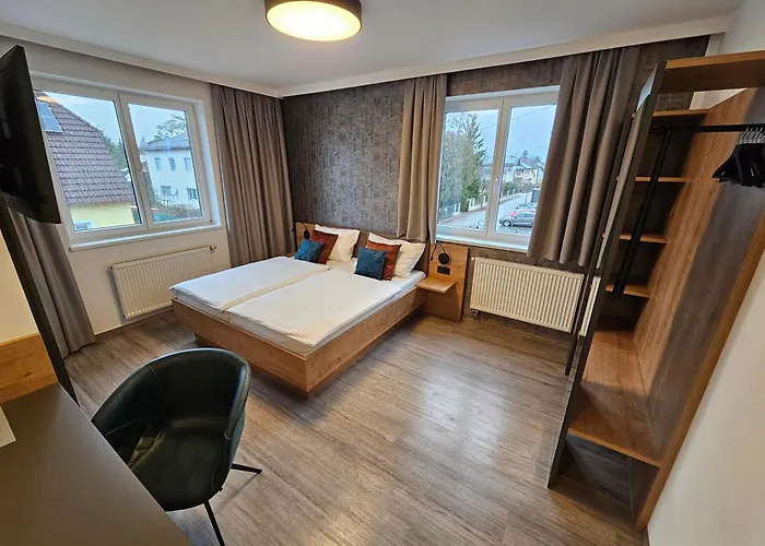 Ξενοδοχείο Thalinger Hof 3*