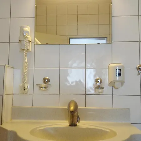 Szálloda Thalinger Hof 3*
