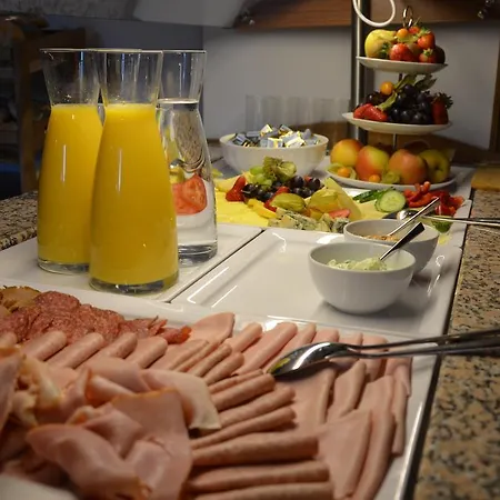 Szálloda Thalinger Hof 3*