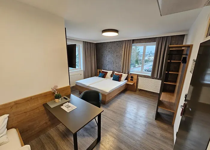 Thalinger Hof 酒店 3*