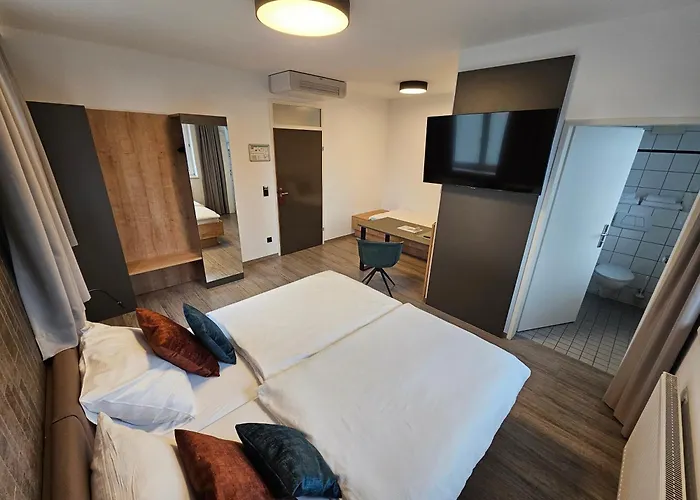 Thalinger Hof 酒店 Kronstorf